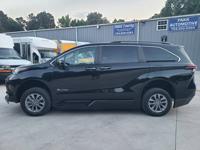 2022 Toyota Sienna XLE Hybrid Braun Ability Wheelchair Mobility Van Peachland - Image 3