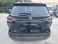 2022 Toyota Sienna XLE Hybrid Braun Ability Wheelchair Mobility Van Peachland - Image 5