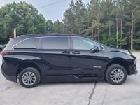 2022 Toyota Sienna XLE Hybrid Braun Ability Wheelchair Mobility Van Peachland - Image 7