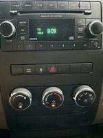 2012 Ram 1500 ST Crew Cab 4WD v8 HEMI Roswell - Image 7