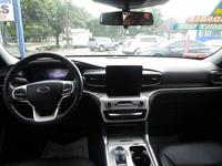 2022 FORD EXPLORER XLT - Image 10