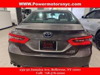 2022 Toyota Camry Hybrid XSE + Power Motors - Image 4
