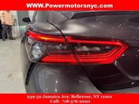 2022 Toyota Camry Hybrid XSE + Power Motors - Image 10
