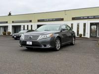 2011 Toyota Avalon Limited Sedan 4D Hayden Island - Image 5