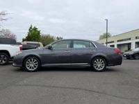 2011 Toyota Avalon Limited Sedan 4D Hayden Island - Image 6