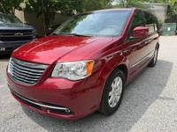 2015 Chrysler Town and Country Touring L * FULLY LOADED *
