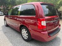 2015 Chrysler Town and Country Touring L * FULLY LOADED * - Image 3