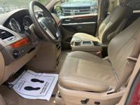 2015 Chrysler Town and Country Touring L * FULLY LOADED * - Image 8