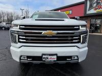2021 Chevrolet Silverado 2500HD High Country Crew Cab 4WD Oak Forest - Image 3
