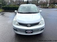 2011 Nissan Versa 1.8 SL Automatic low Miles Hatchback Mack Motors Corporation - Image 4