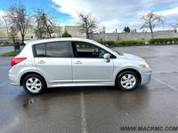 2011 Nissan Versa 1.8 SL Automatic low Miles Hatchback Mack Motors Corporation - Image 6