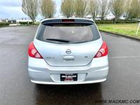 2011 Nissan Versa 1.8 SL Automatic low Miles Hatchback Mack Motors Corporation - Image 8