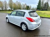 2011 Nissan Versa 1.8 SL Automatic low Miles Hatchback Mack Motors Corporation - Image 10