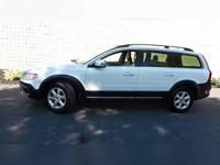 2013 Volvo XC70 3.2 Premier Plus AWD 4dr Wagon - Image 5
