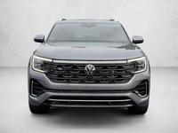 2024 Volkswagen Atlas Cross Sport 2.0T SEL Premium R-Line AWD All Whee Call (678) 721-8304 for a personalized Video Walkaround - Image 3
