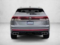 2024 Volkswagen Atlas Cross Sport 2.0T SEL Premium R-Line AWD All Whee Call (678) 721-8304 for a personalized Video Walkaround - Image 7