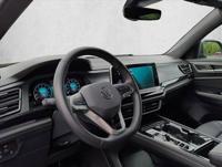 2024 Volkswagen Atlas Cross Sport 2.0T SEL Premium R-Line AWD All Whee Call (678) 721-8304 for a personalized Video Walkaround - Image 10