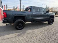 2018 GMC Sierra 3500HD Diesel 4x4 4WD SLT 4dr Crew Cab LB SRW Pickup Universal Auto Sales - Image 6