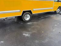 2021 GMC SAVANA 3500 6.6 V8 16 FOOT BOX TRUCK DUALLY WITH LOADING RAMP WHEAT RIDGE COLORADO - Image 4