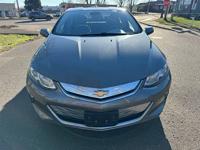 2017 Chevy Volt | 60+ MPG | 50+ EV RANGE | Clean Title | Hybrid Vancouver - Image 9