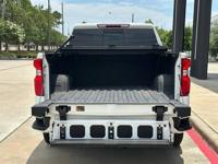 2021 Chevrolet Silverado 1500 RST Crew Cab 4WD Houston TX FREE SHIPPING UP TO 1,000 MI (.90C/MI Add - Image 9