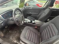 2013 ford fusion se Salem - Image 8