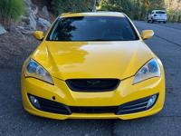 2012 Hyundai Genesis 3.8 Track Coupe NAV Leather 6 Speed Manual EASY FINANCING GREAT INVENTORY - Image 5