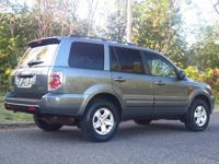 2008 Honda Pilot VP 4x4 4dr SUV East Brunswick, NJ - Image 6