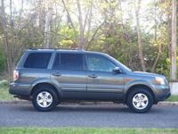 2008 Honda Pilot VP 4x4 4dr SUV East Brunswick, NJ - Image 7