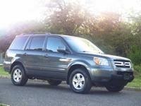 2008 Honda Pilot VP 4x4 4dr SUV East Brunswick, NJ - Image 8