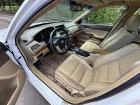2009 Honda Accord EX-L Sedan Moonroof Great MPG Good Tires EXL EASY FINANCING GREAT INVENTORY - Image 9