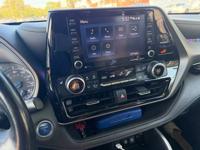 Toyota highlander one owner Woodhaven - Image 2