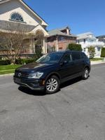 Volkswagen Tiguan 4 Motion S Clean title! No issues! AWD 2.0 V4 2018! Brooklyn - Image 2