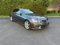 Clean title in hand! Mercedes-Benz 2013 E350 4 Matic, V6 3.5! Brooklyn - Image 4