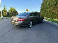 Clean title in hand! Mercedes-Benz 2013 E350 4 Matic, V6 3.5! Brooklyn - Image 6