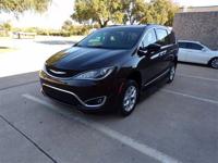 CHRYSLER PACIFICA TOURING-L HANDICAPPED WHEELCHAIR POWER RAMP VAN Irving, TX - Image 5