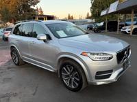 2016 Volvo XC90 T6 Momentum AWD // Clean Title Vancouver Auto Center - Image 7