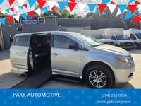 2012 Honda Odyssey EX-L VMI Mobility Van Handicap AEVIT Hand Controls