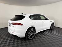 2023 Maserati Grecale Modena SUV AWD All Wheel Drive Hwy 99 Lynnwood, WA 98037 - Image 10