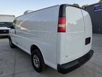 2021 GMC Savana 2500 Reefer Van Thermo King V320 V-320 MAX w/ Standby - Image 4