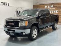 2011 GMC Sierra 2500HD SLT 4X4 6.6L DURAMAX DIESEL/NEW TIRES/Z-71 OFF RD 2500 + MM Investment Cars-Gladstone / WE SHIP NATIONWIDE