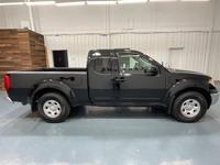 2007 Nissan Frontier SE 4X4 V6 / NEW TIRES / ZERO RUST /103K MILES + MM Investment Cars-Gladstone / WE SHIP NATIONWIDE - Image 5