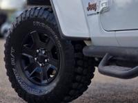 2023 JEEP GLADIATOR MOJAVE 4X4 WITH LOW MILES!! Houston - Image 6
