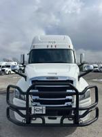 2023 Freightliner Cascadia Sleeper Truck city of chicago - Image 2
