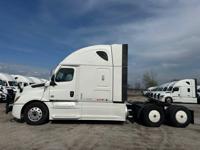 2023 Freightliner Cascadia Sleeper Truck city of chicago - Image 4