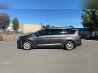 2020 Chrysler Pacifica Limited city of san diego - Image 4