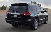 2018 Toyota Sequoia Limited LIMITED 4WD REAR ENTERTAINMENT Green State Motors - Image 6
