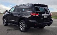 2018 Toyota Sequoia Limited LIMITED 4WD REAR ENTERTAINMENT Green State Motors - Image 8