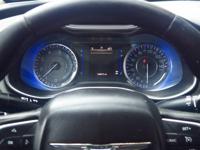 2015 Chrysler 200 Limited 4dr Sedan East Brunswick, NJ - Image 9