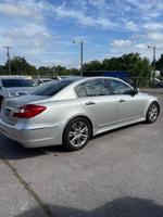 2012 Hyundai Genesis limited * Very clean and reliable * - Image 4